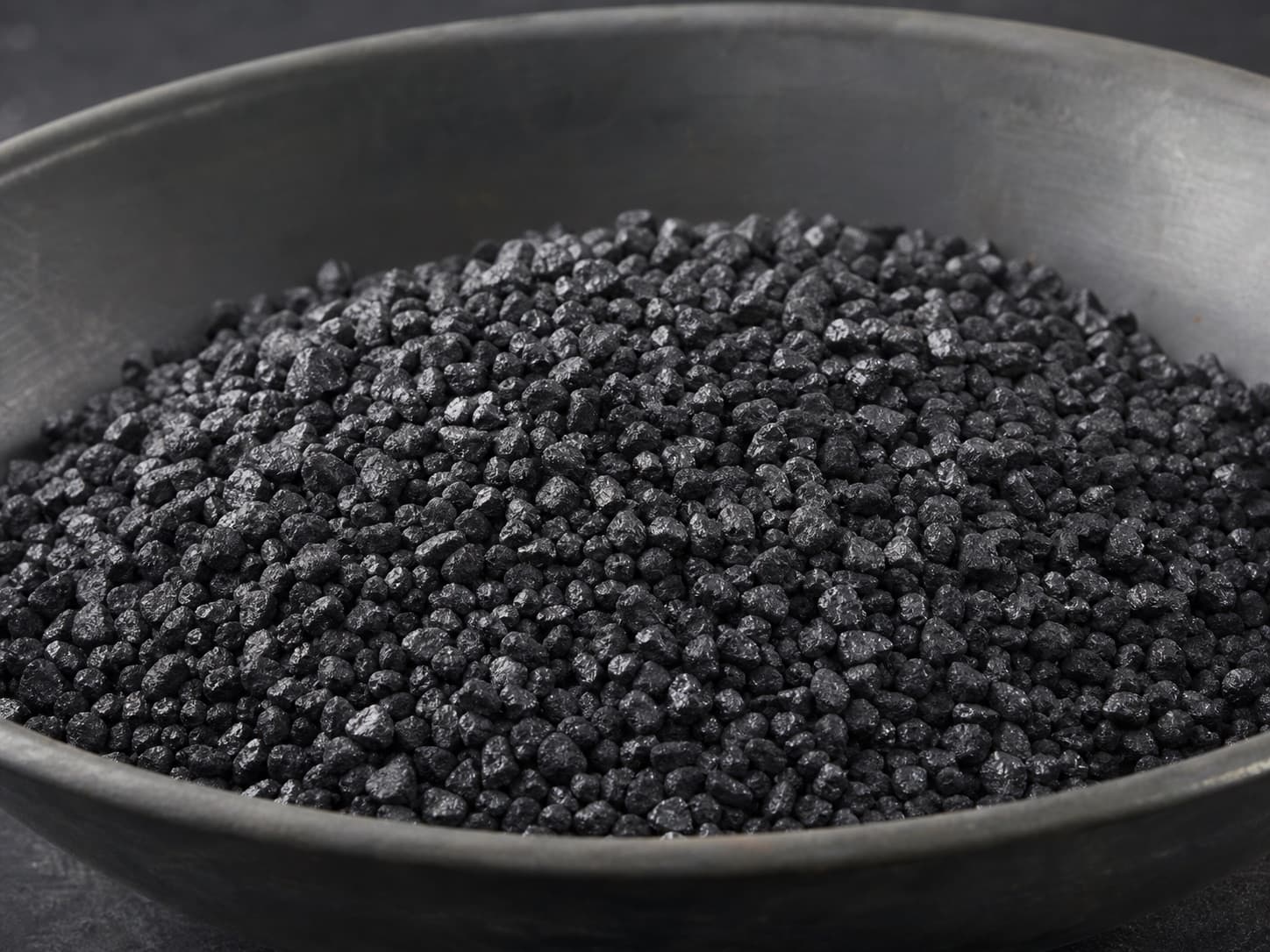 General industry image showing a sample of sized anthracite peas